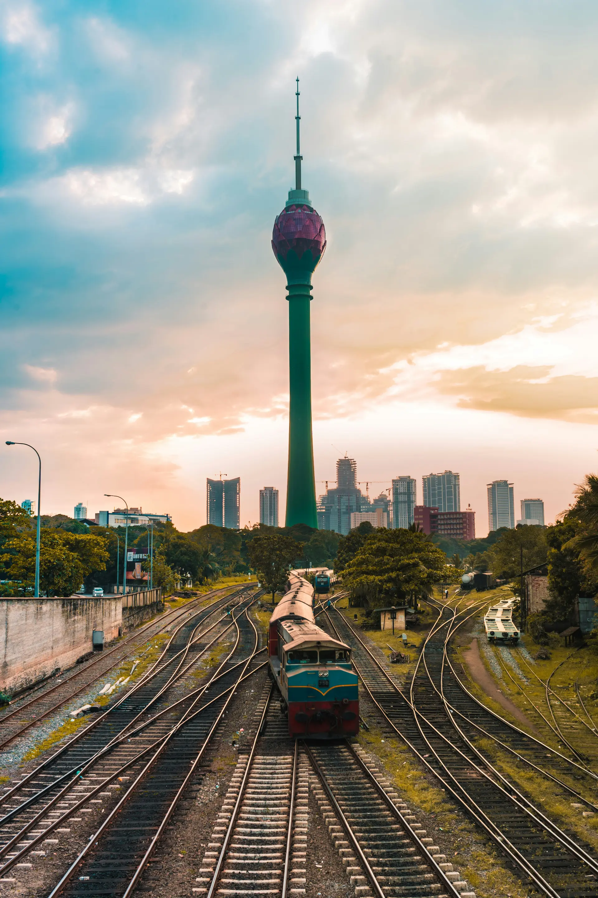 Lotus Tower, Colombo